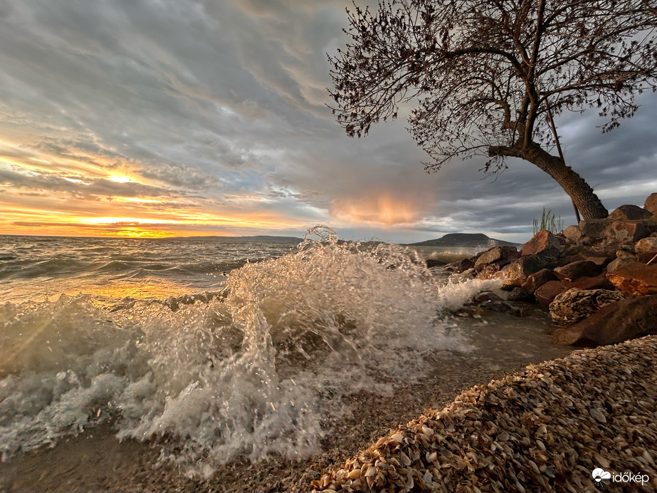 Nap szél játéka este 