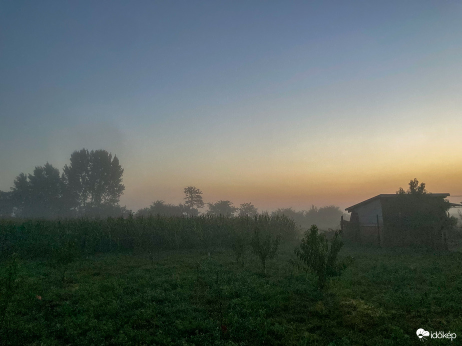 Szamosdarai napkelte nem sokkal ezelőtt.