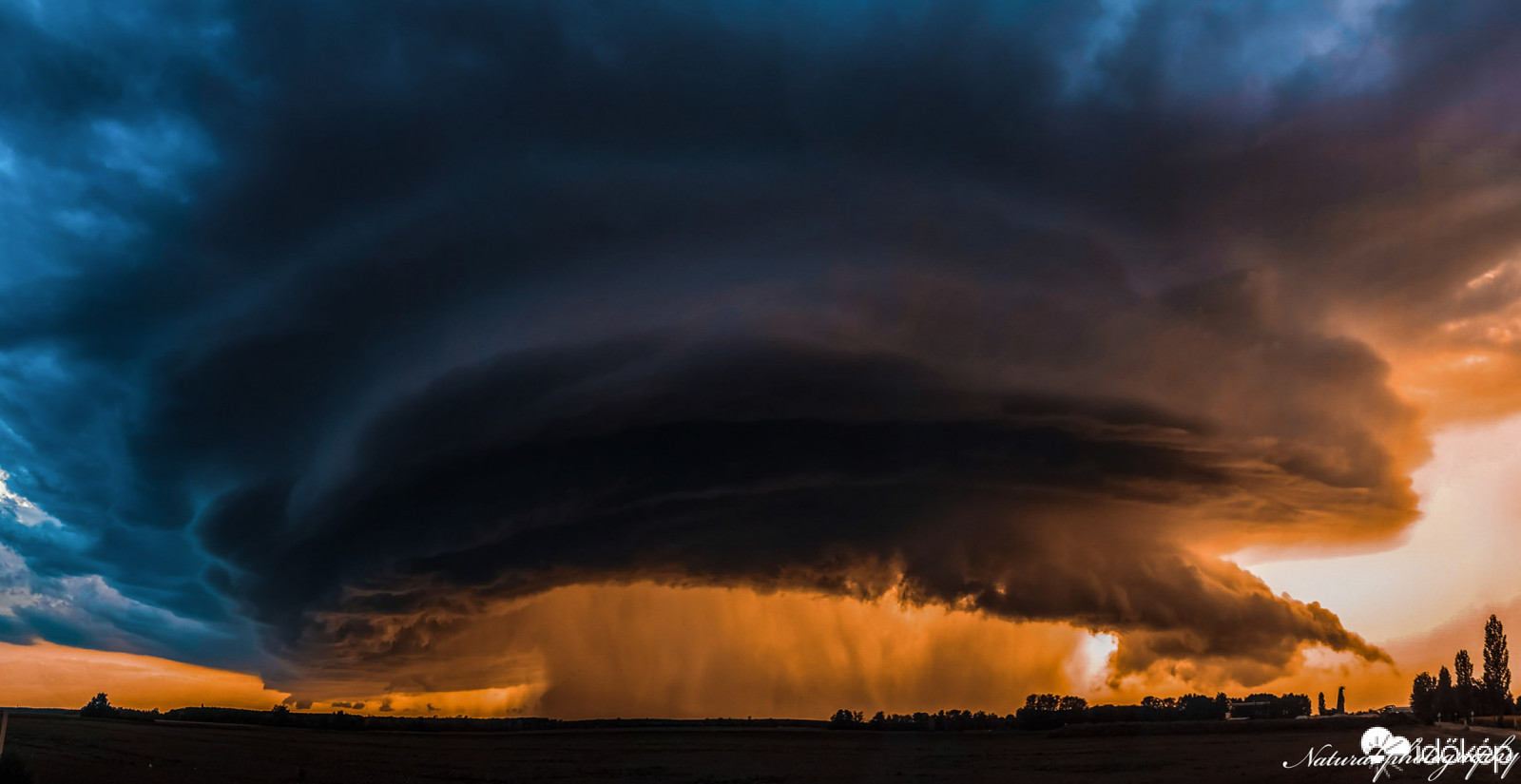 Szupercella Kapuvár határában aug. 29-én