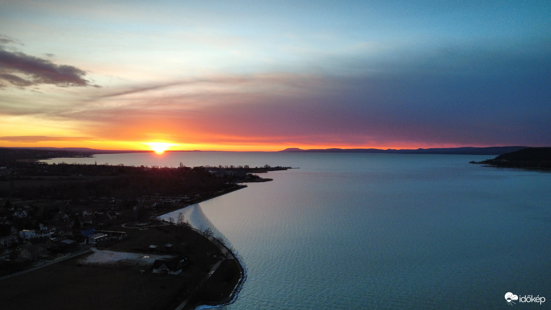 2025 utolsó naplementéje