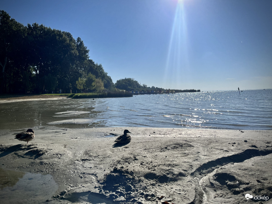 A keszthelyi Balaton-part ma délután