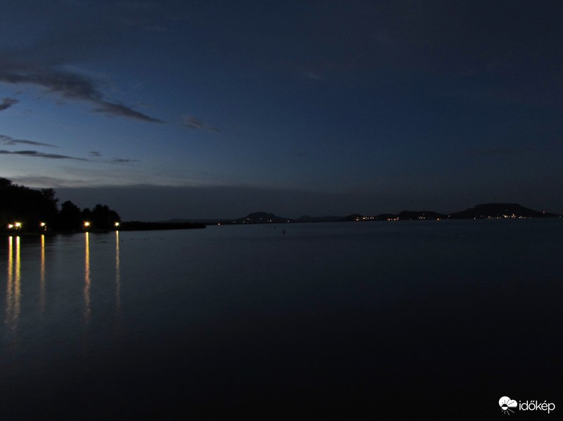 Balaton-parti est