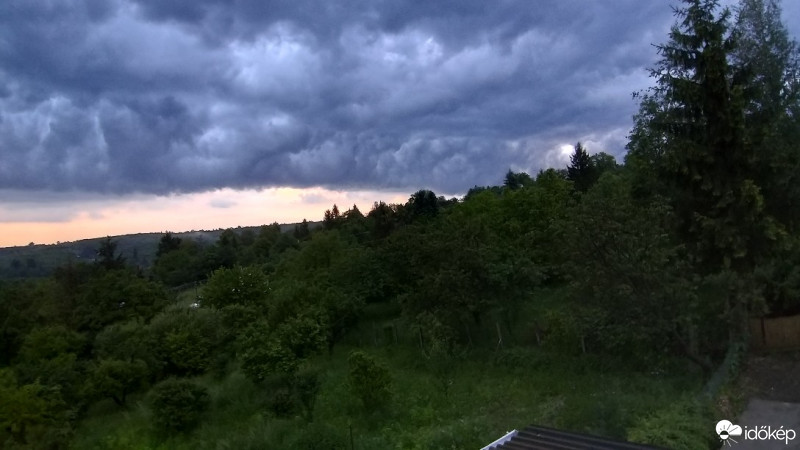 Észlelési fényképek