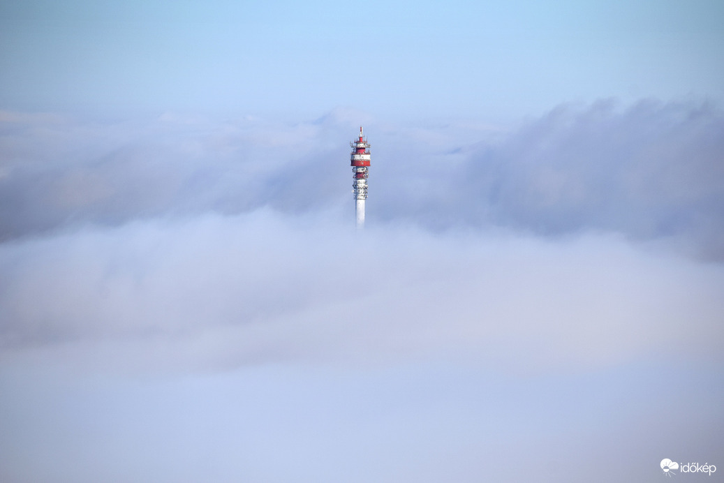 Hármashatárhegyi adótorony