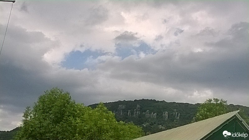 Észlelési fényképek