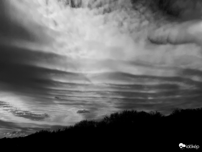 Altocumulus undulatus (ff.-ben)