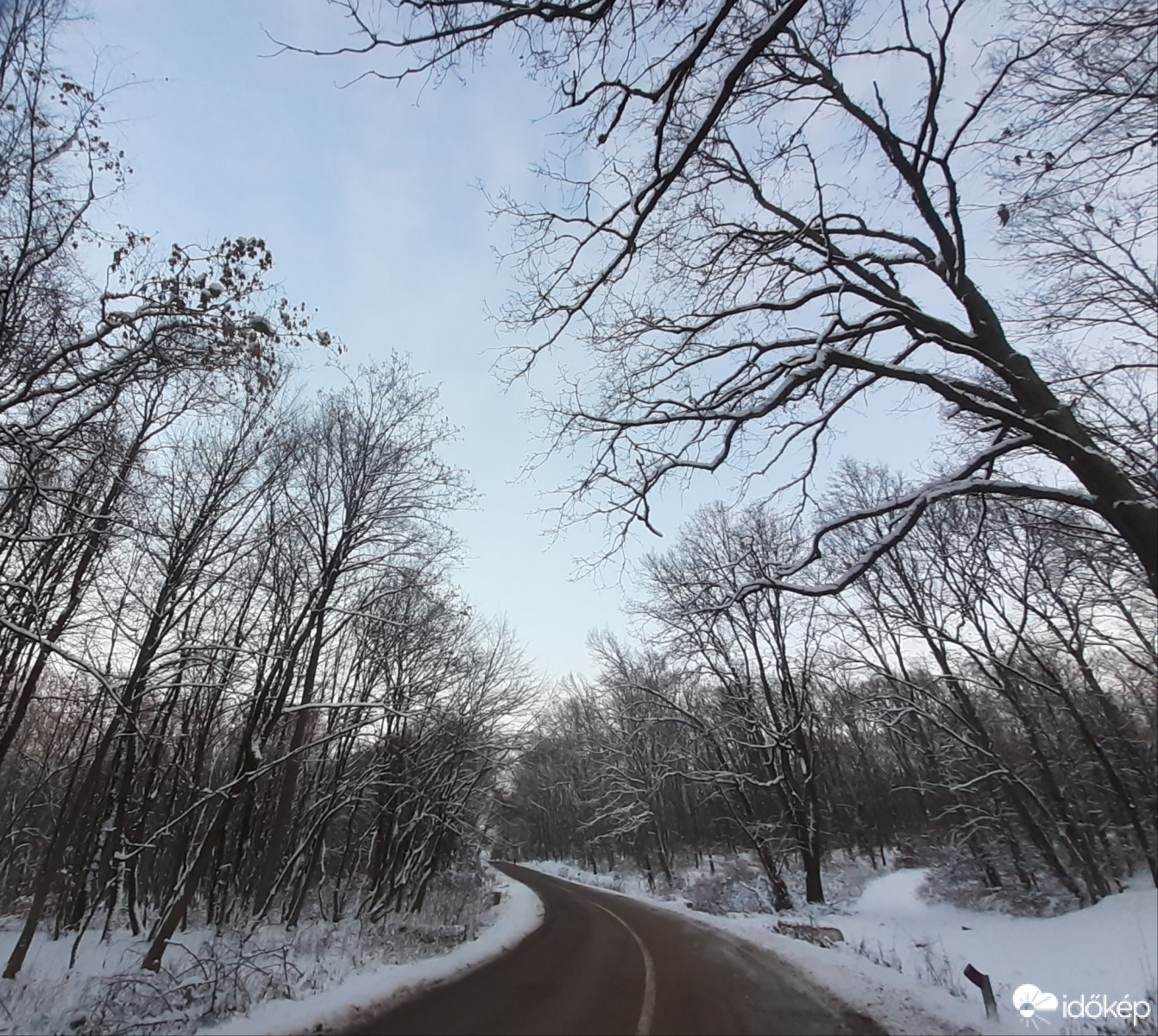 Megérkezett az igazi tél, avagy itt vette be a tél a kanyart!:))