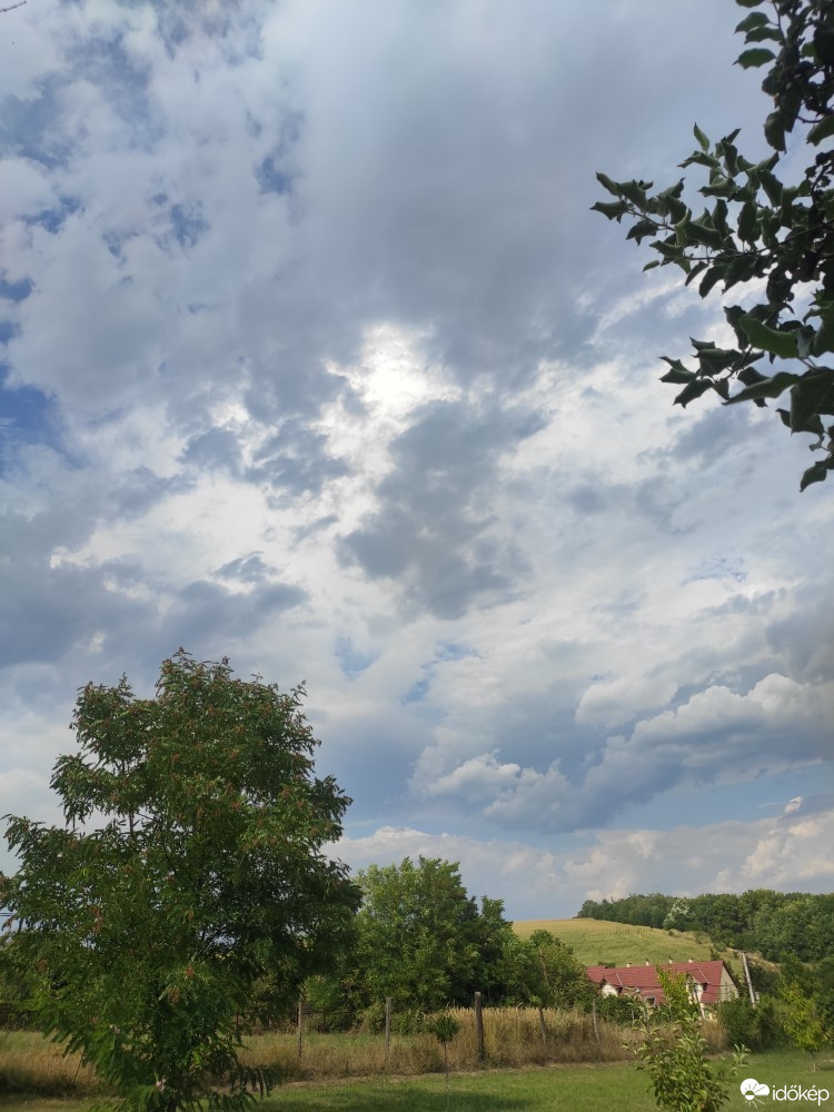 Észlelési fényképek