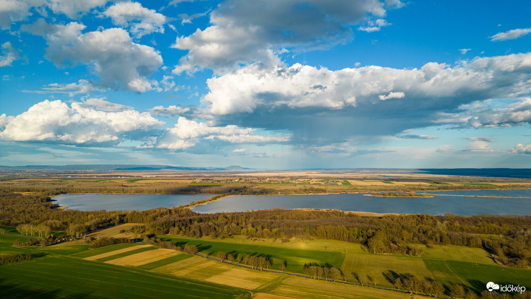 Felhők jönnek, mennek! 