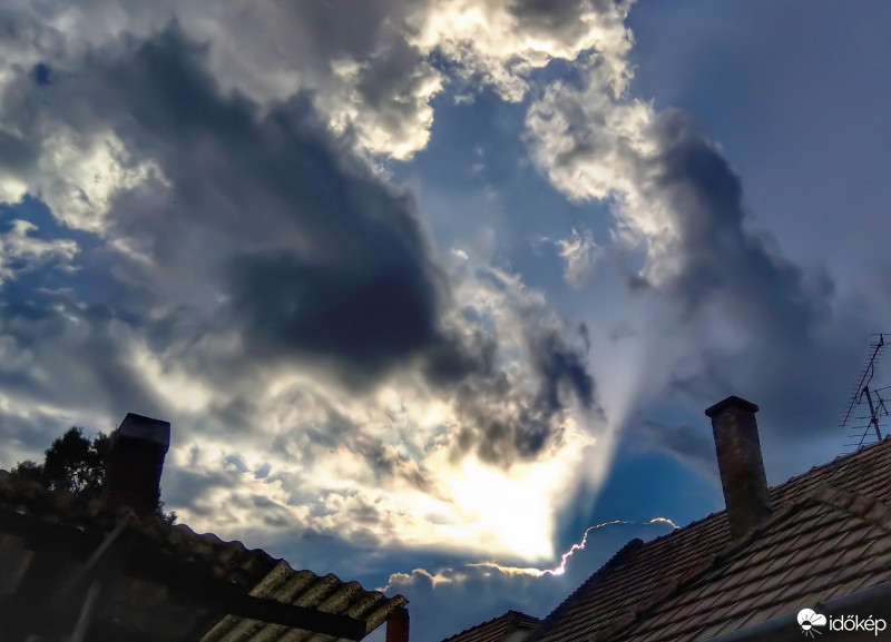 Észlelési fényképek