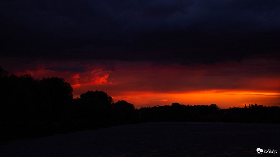 Vihar a láthatáron