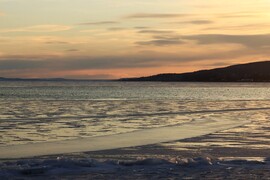 JEGES SÁVOK ÉS FÉNYEK 