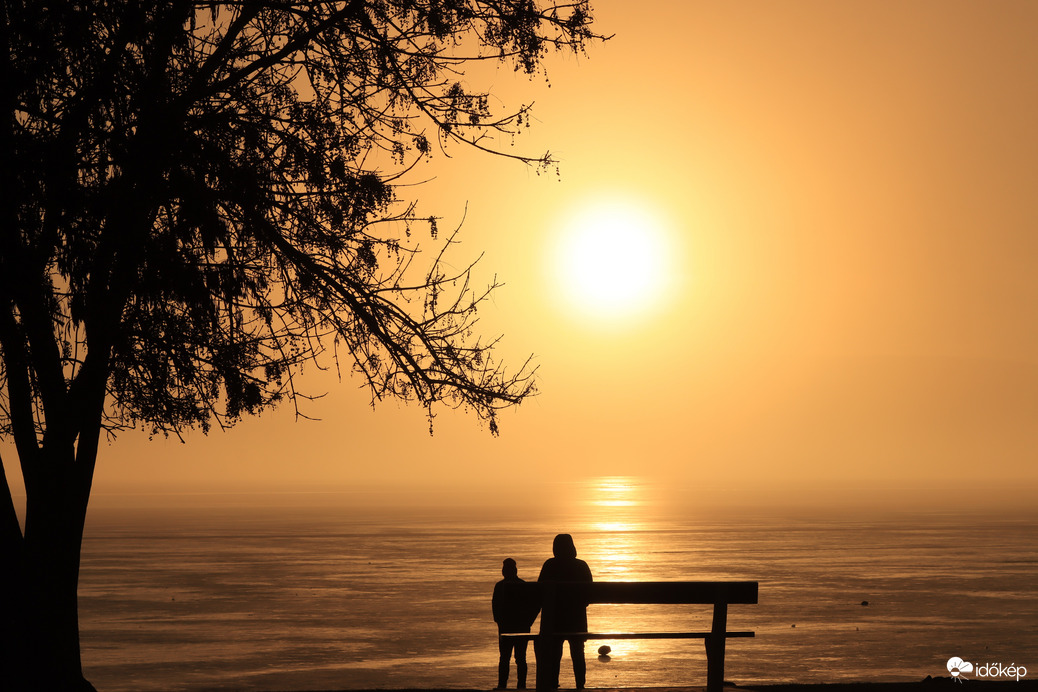 KÖDÖS-ARANYLÓ NAPLEMENTE