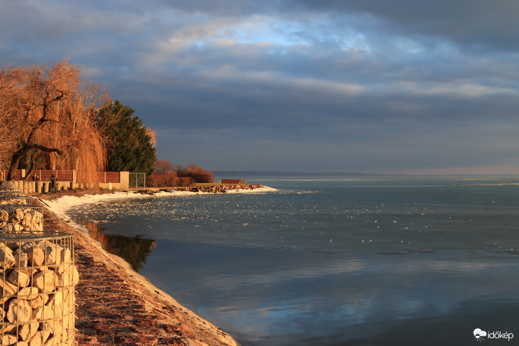 Februári napsütésben