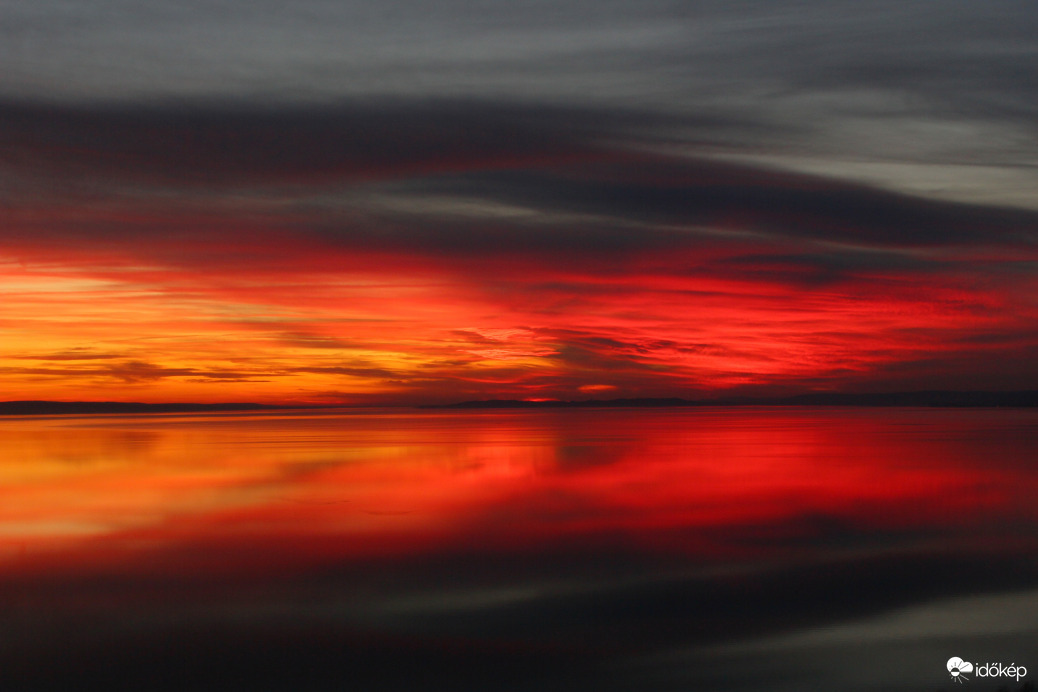 Káprázat a Balatonnál