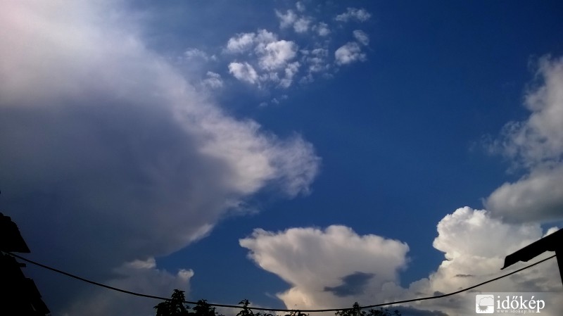 Üllő északi irányban Füzesabonyról nézve