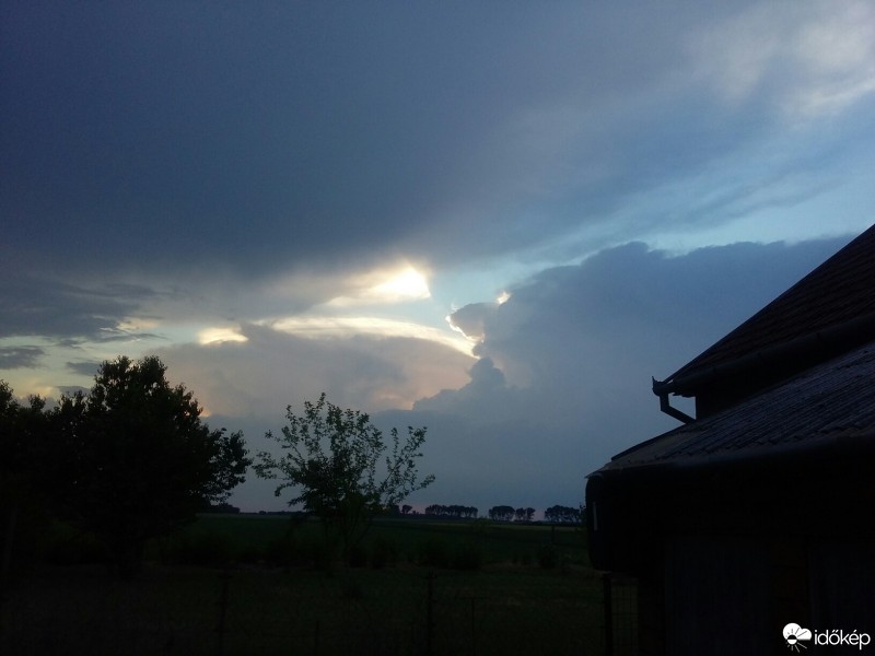 Észlelési fényképek