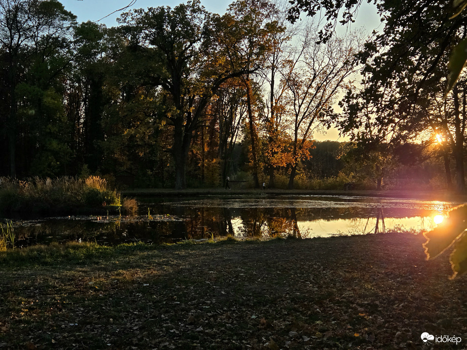 Őszi naplemente