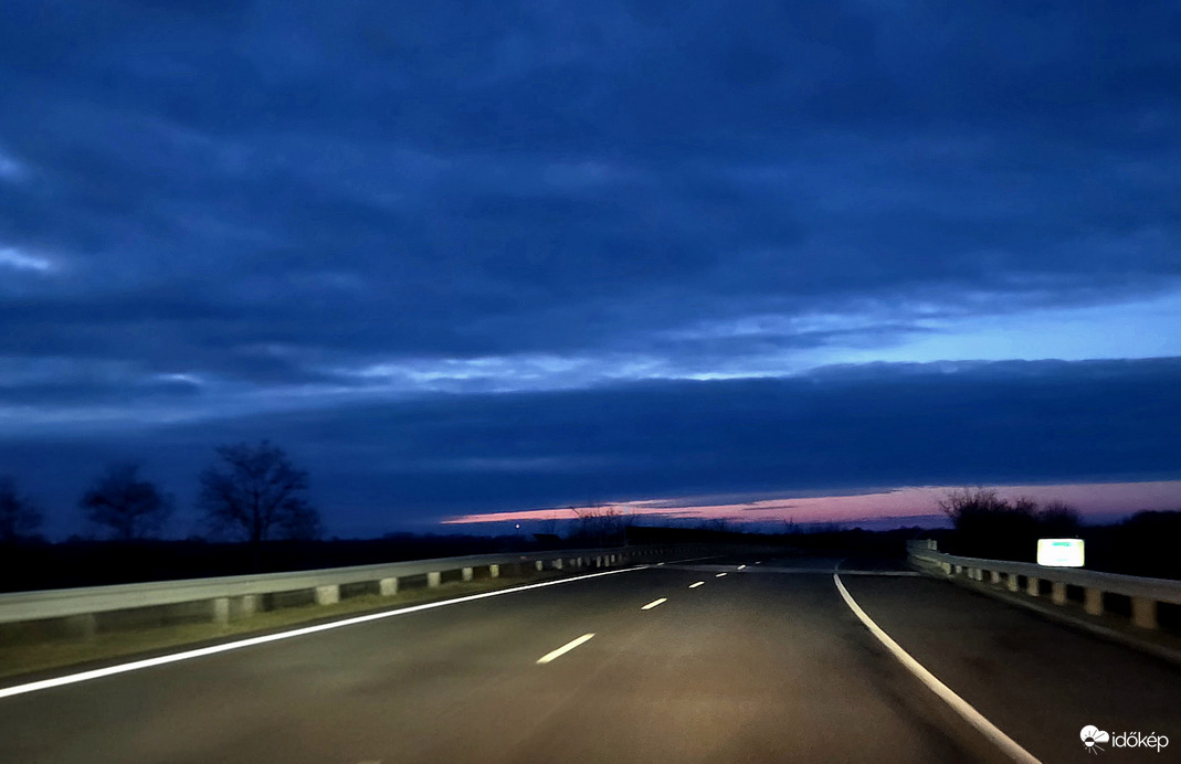 Karácsonyi naplemente