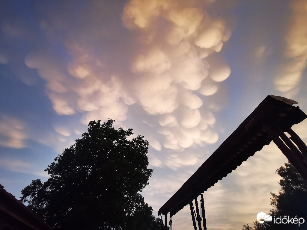 Észlelési fényképek