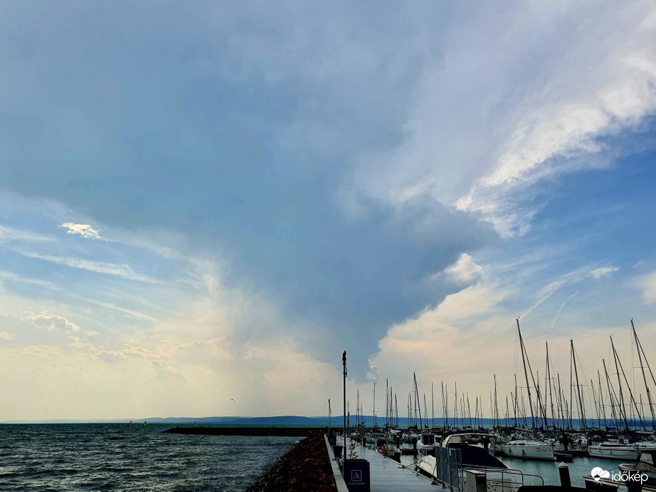 Balatonaliga