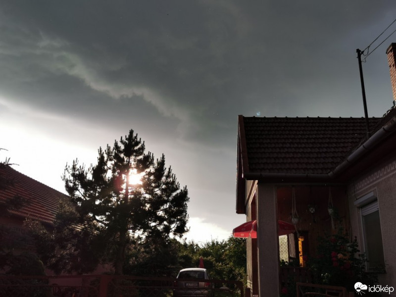 Észlelési fényképek