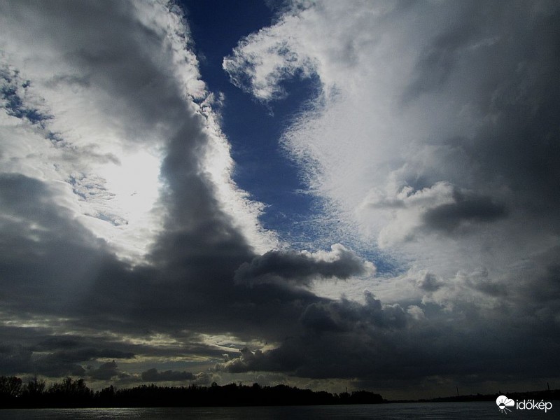 Hideg fronti felhőkép..2