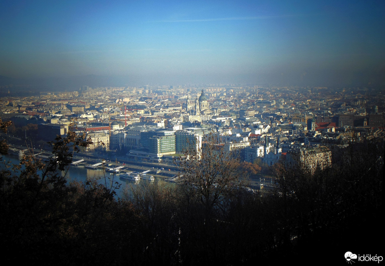 Párában a pesti oldal