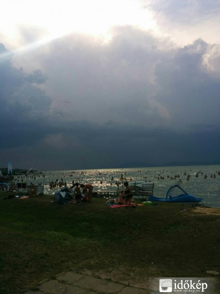 Észlelési fényképek