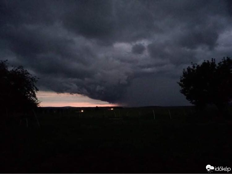 Észlelési fényképek