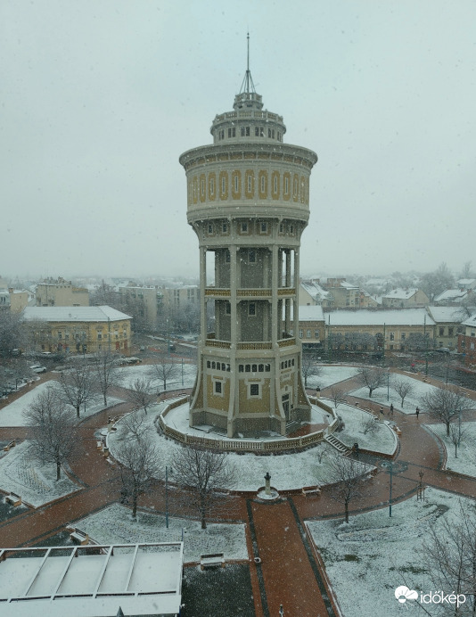 Szent István tér, víztorony.