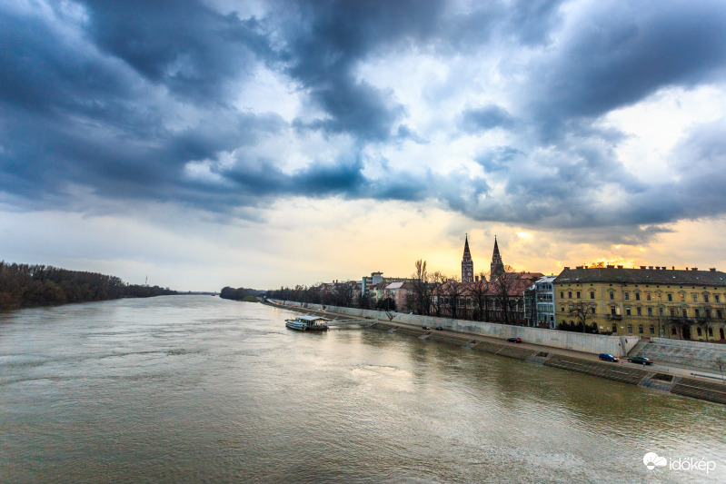 Szeged felett az ég