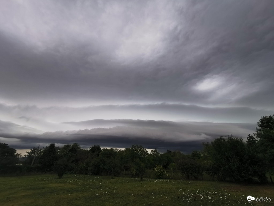 Észlelési fényképek