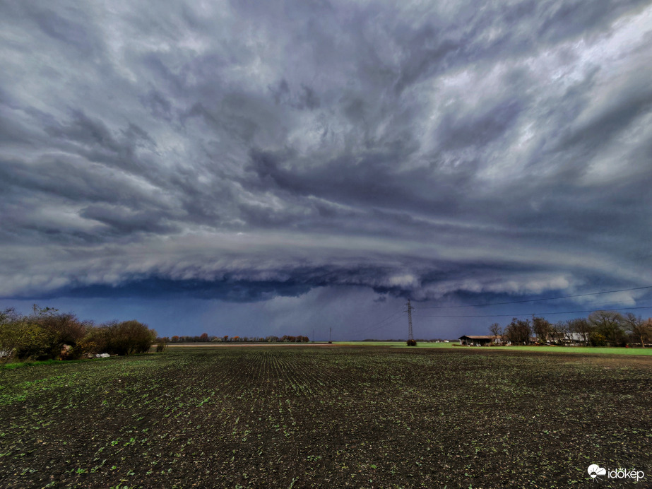 Novemberi szupercella