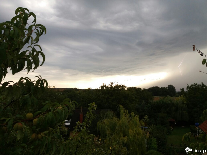 Észlelési fényképek