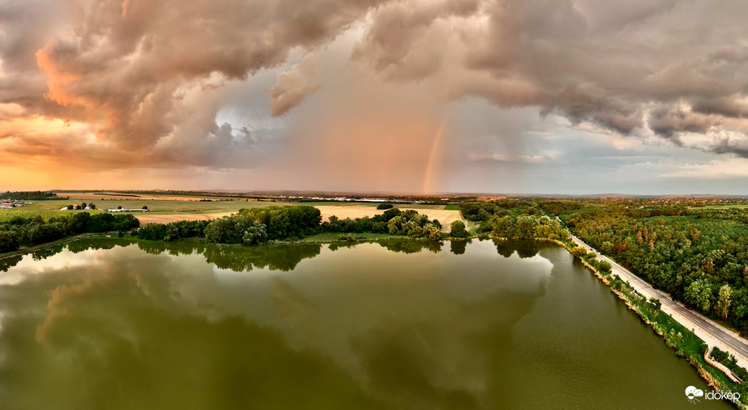 Naplás-tónál augusztus 16. naplementekor