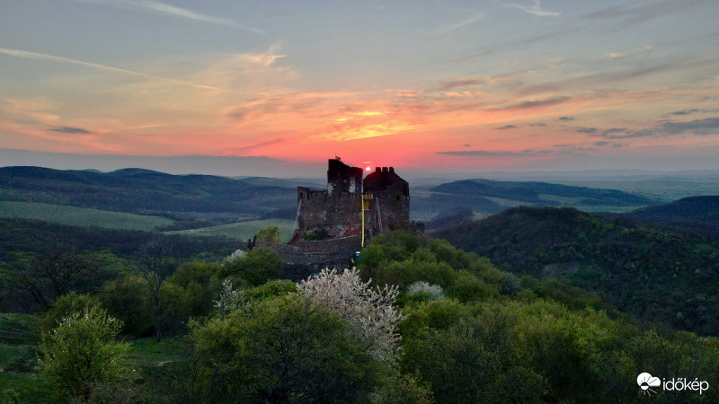 Hollókő április 27.