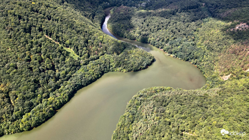 Lázbérci víztározó egyik szeglete