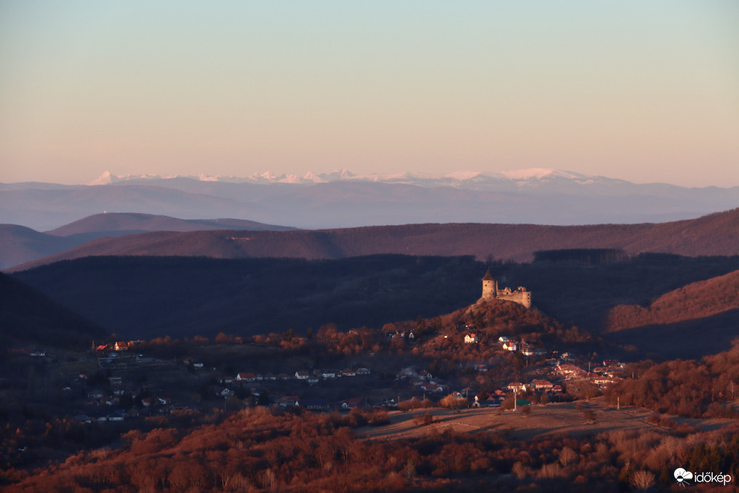 Salgó várból naplemente előtt 30 perccel