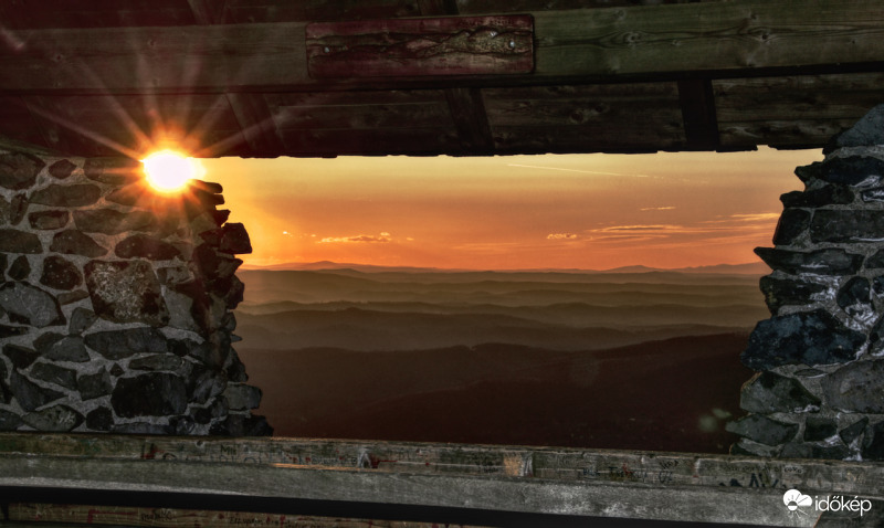 Salgó várból a Cserhát felett