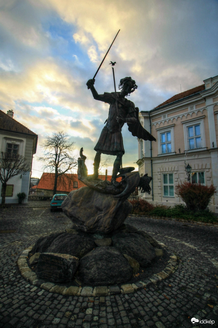Szent Mihály szobor, Veszprém