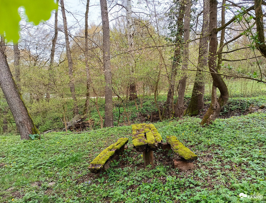 Tata-Agostyán,Ökofalu