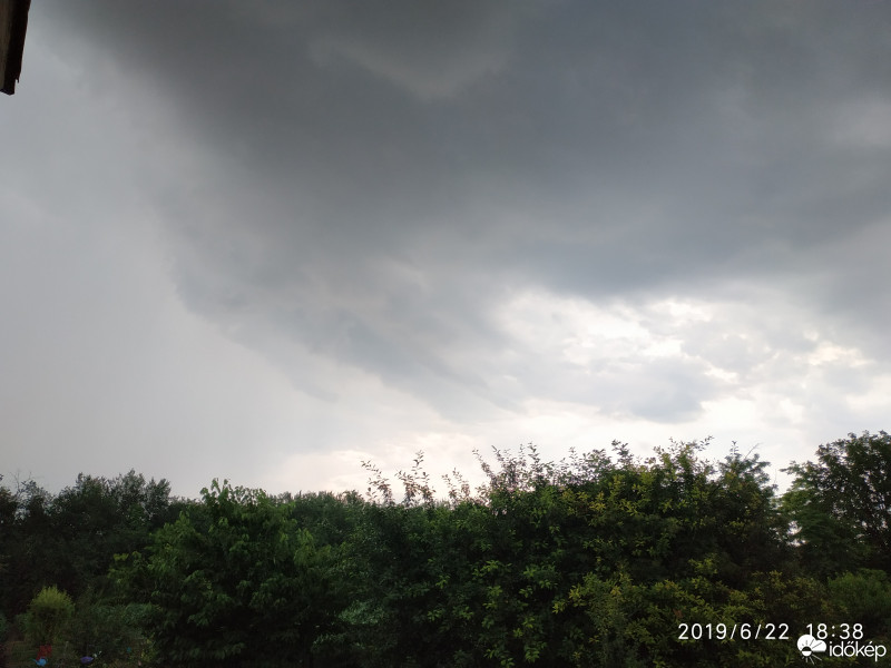 Észlelési fényképek