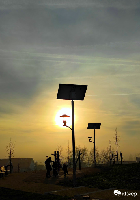 Nappali (dupla) napelemes lámpás