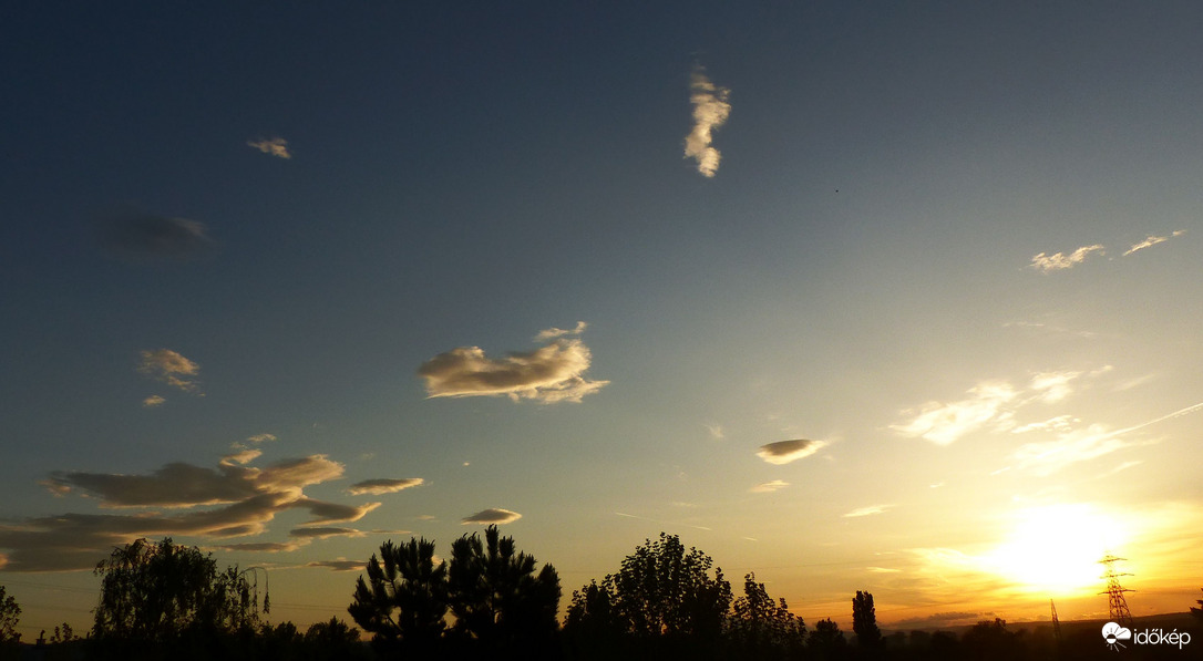 Naplemente felhői