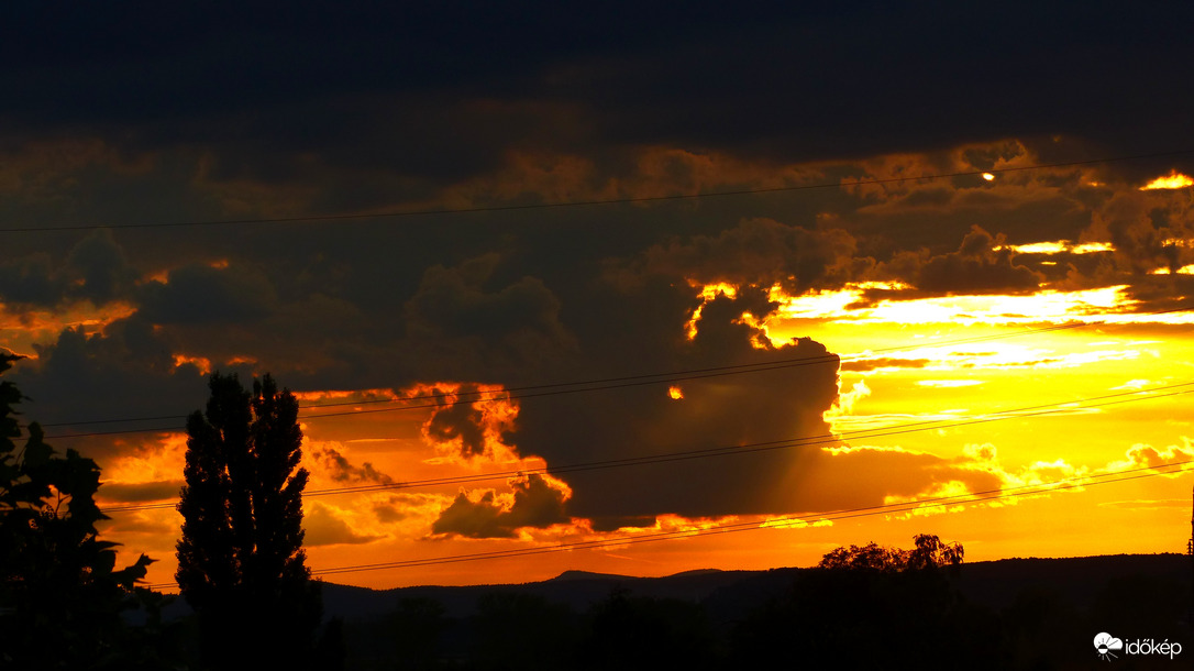 A felhőtömb svert-je