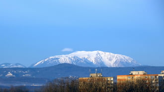 Felhőpamaccsal (és árnyékával)