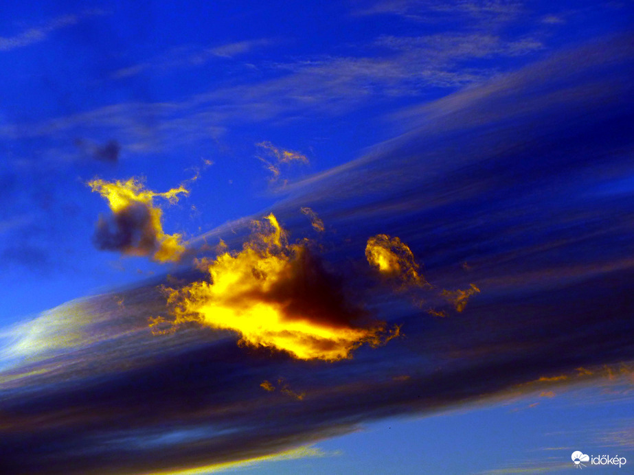 Némi paca a szélviharban