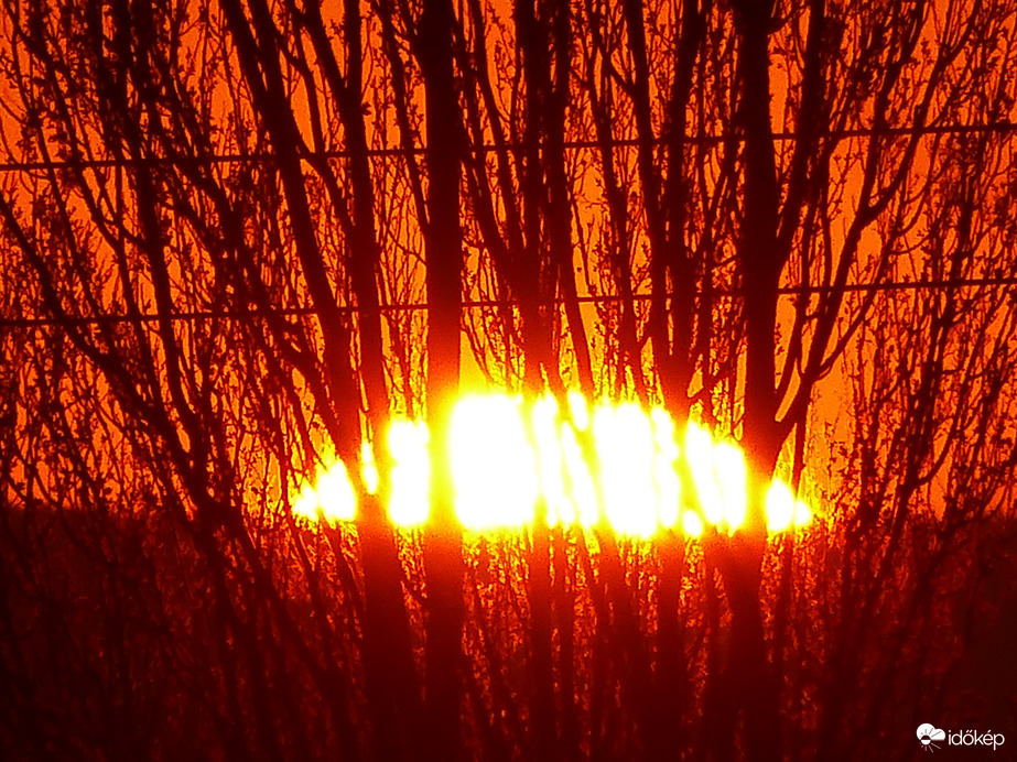 Perzselő Nap