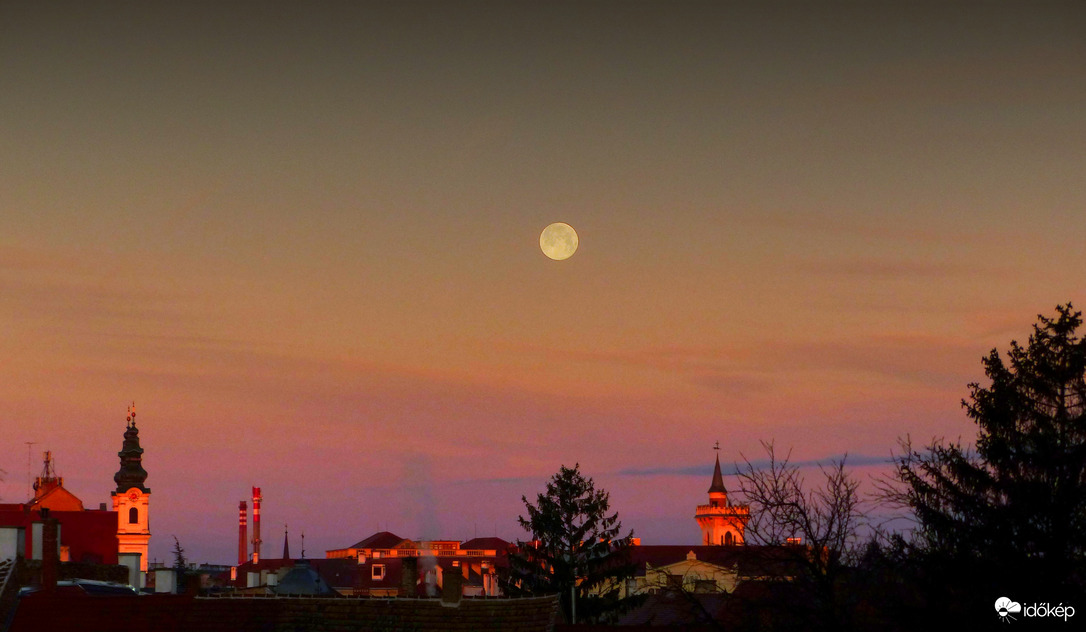 Soproni reggeli panoráma